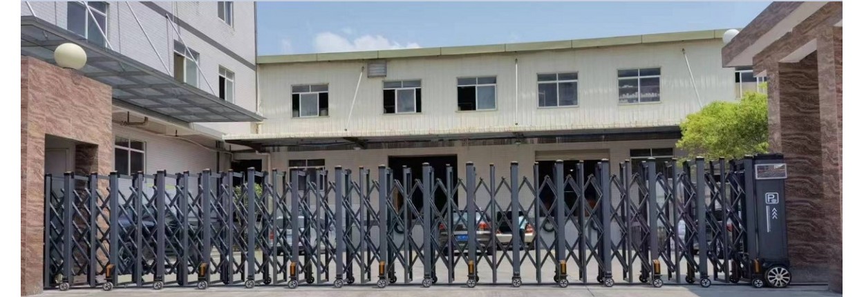 Cổng xếp nhôm hợp kim